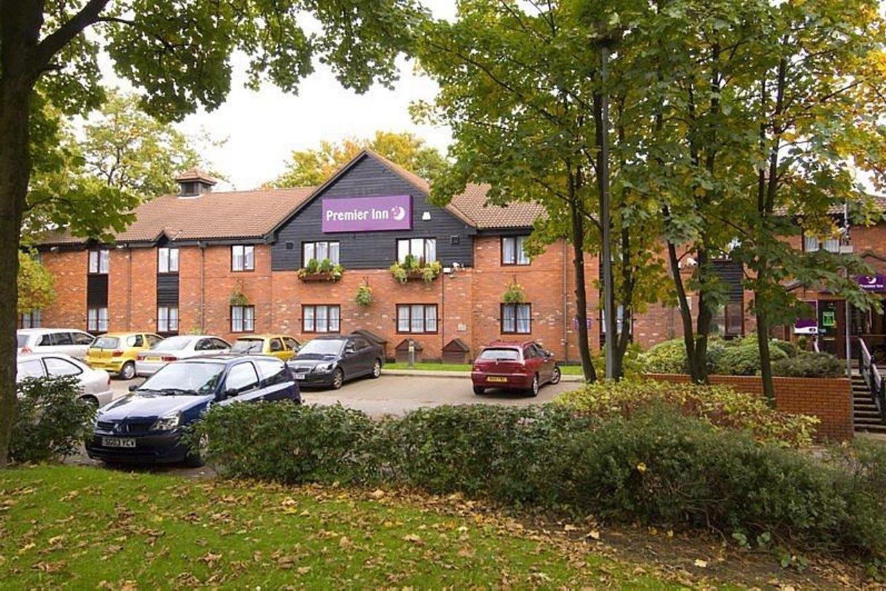 Oyo Lakeside Haydock Hotel, St Helens St Helens  Exterior photo